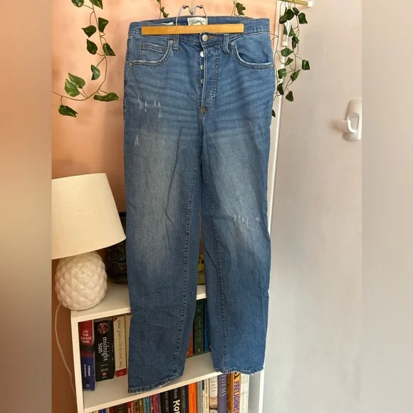 ✨High Rise Jeans✨ - Picture 1 of 2